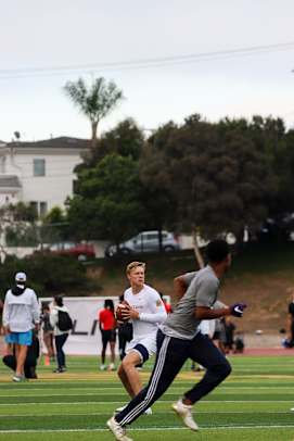 FFC43511-95F3-4D76-9E18-9E6F60B9AC3A